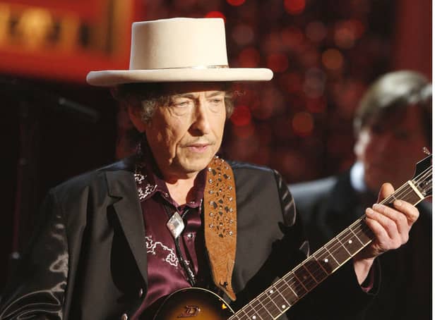 Bob Dylan has issued a rare public apology for selling books with automated signatures.  