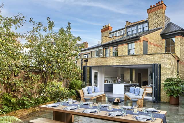 One lucky person is guaranteed to win a stunning North London town house worth over £3,000,000 - along with £00,000 in cash - as part of a new prize draw. 
