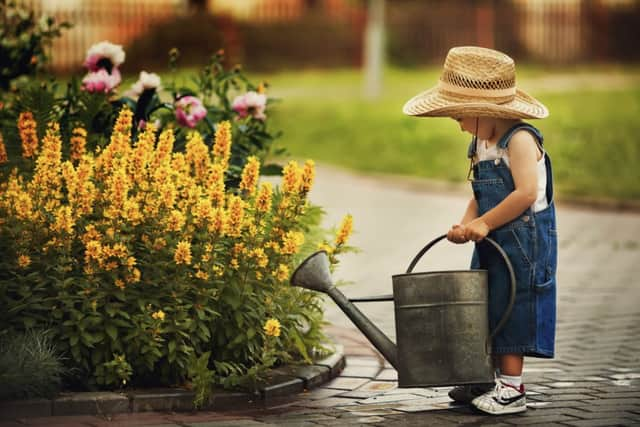 Children are keen to get into the garden (photo: adobe)