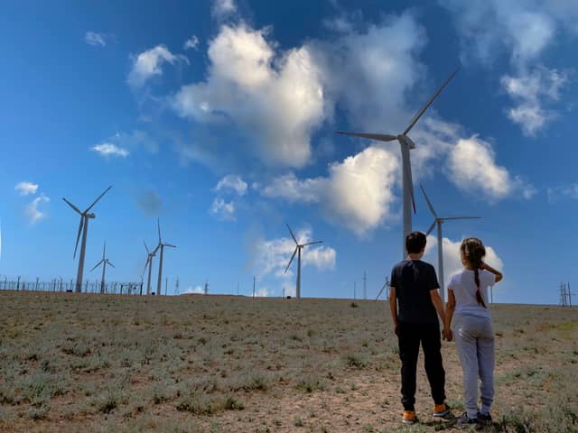 Are onshore wind turbines the future? (photo: adobe)