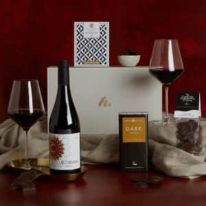 The Red WIne & Dark Chocolate Gift Box