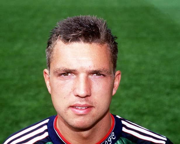 Milner in 1991. (Photo: Shaun Botterill/ALLSPORT/Getty)