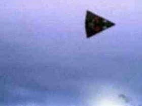 UK father shares footage of 'UFO' years after Dudley Dorito sightings 