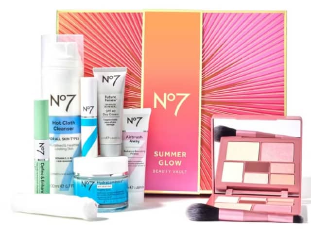Review: ‘OMG’ I tried the new Boots No7 Beauty Vault Box with over £125 worth of beauty products for just £35