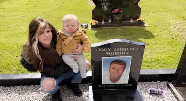 A mum who lost her partner at eight weeks pregnant says her son still asks when daddy is coming home - but she's unable to add him to his birth certificate. 