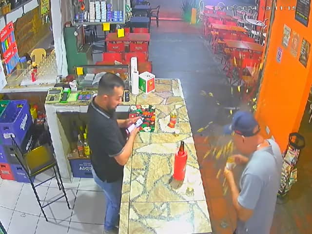 Snack explodes and customer suffers burns in Curitiba, Brazil, Friday, Dec. 13, 2024. The cause of the snack explosion remains unknown. (NF/newsX)