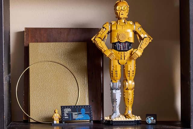 The C-3PO droid features some amazing detail