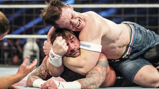 CM Punk was the last Elimination Chamber entrant to be defeated on Saturday night, with a huge assist from Seth Rollins.