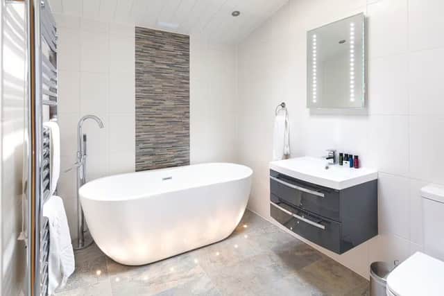 Hoseasons the Spinney 3 Spa Lodge 