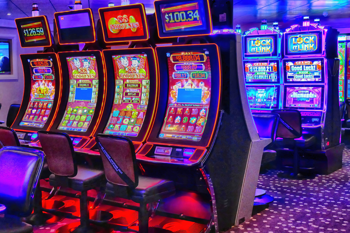 How UK slot players are earning cruises and hotels from free spins