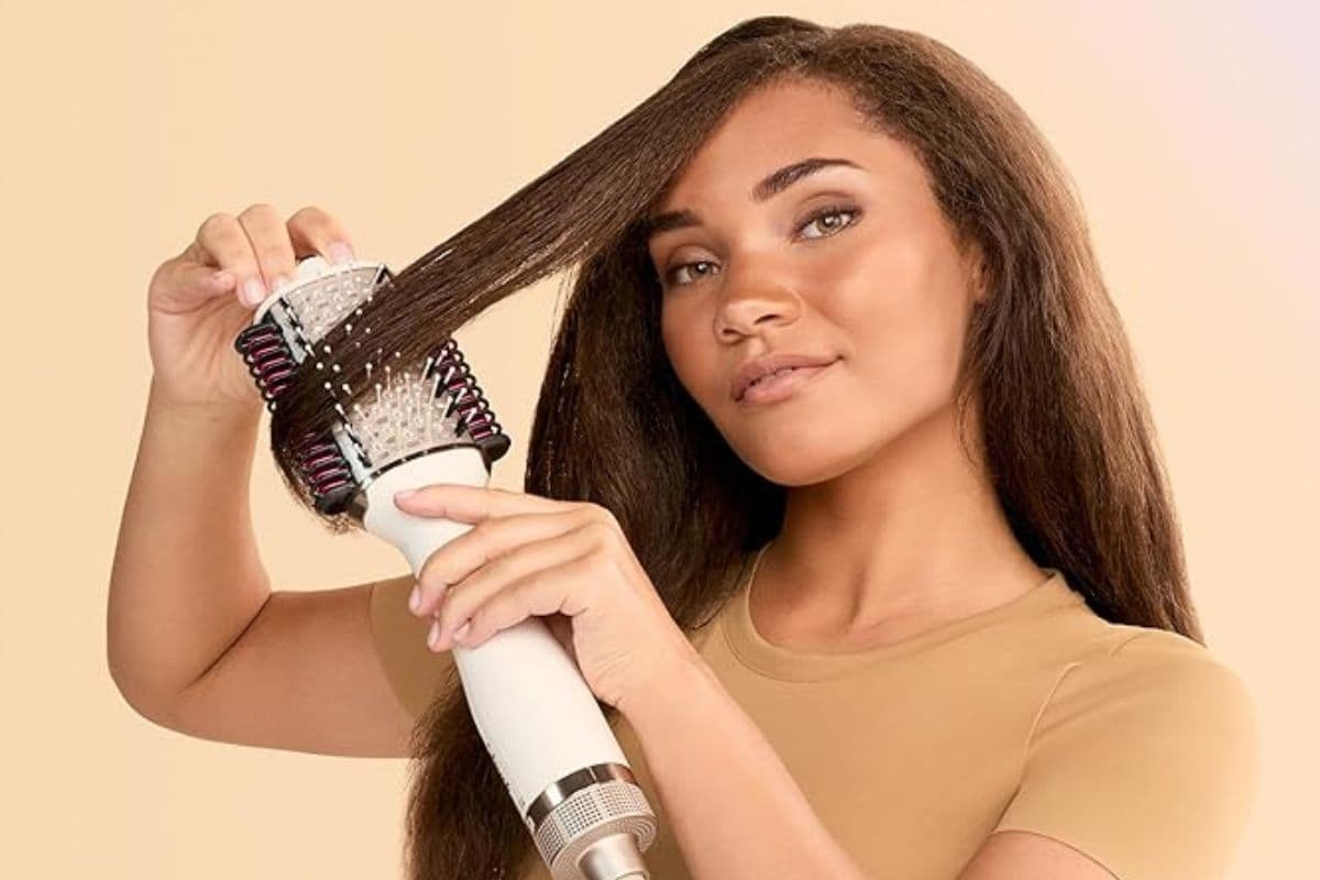 Get 51% off the Shark Smooth Style heated brush Get 51% off the Shark Smooth Style heated brush