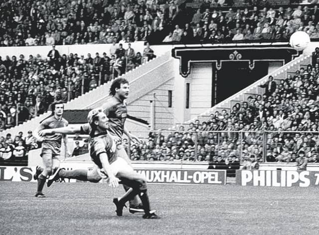 Chris Cook scores at Wembley.