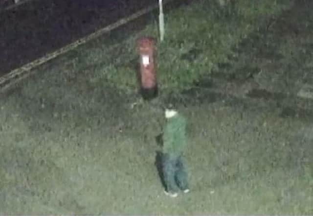 Do you know this man? Police would like to speak ti him? ANL-191119-160530001