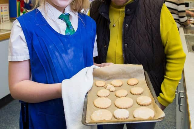 8 January 2020: Louth Academy. Grandparents Day. Freya Everton and nan Pat Bull (right).   Picture: Sean Spencer/Hull News & Pictures Ltd)