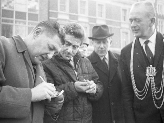 Pictured (from left) Roy Sykes, mayor's secretary; timekeeper Roger Piggins; former mayor Coun C. H. Atterby; and the then mayor Coun G. Whitehead.