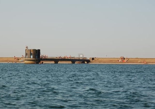 People were pictured around the edge of Covenham Reservoir earlier this week. (Photo: Paul Rickett/Facebook)