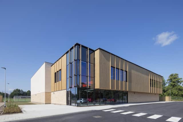 Market Rasen's new leisure centre EMN-200107-074618001