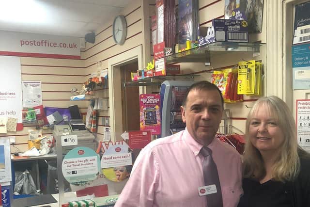 Martin Sizer and Kaye Lee who run Caistor Post Office EMN-200307-142559001