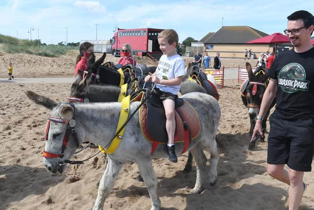 Andrew Siddons with Jack Siddons 5 of Ashby de la Zouch