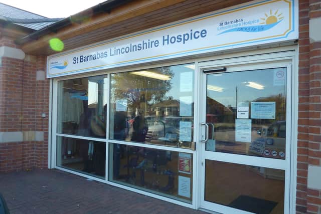 The St Barnabas Hospice shop in Lincoln Road, Sleaford. EMN-200716-131201001