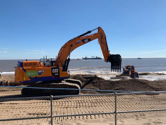 400,000 cubic metres of sand have been pumped on to Lincolnshire beaches.