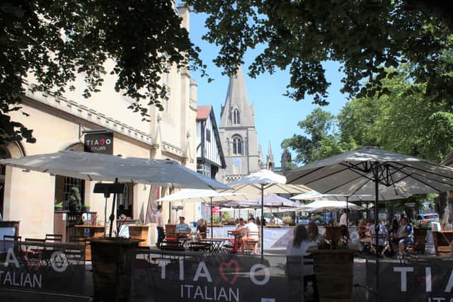 Outdoor dining with views of Sleaford's historic landmarks. EMN-200408-181104001