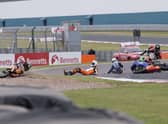 Aaron Silvester crashes out of the race. Pic by Dave Yeomans.