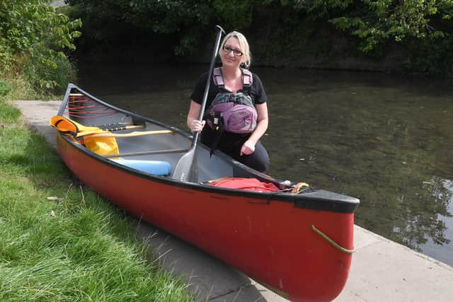 Jo Joveini doing canoe demonstrations throughout the weekend.