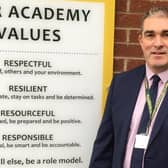 Headteacher at Caistor Yarborough Academy, Mark Midgley EMN-200810-135148001