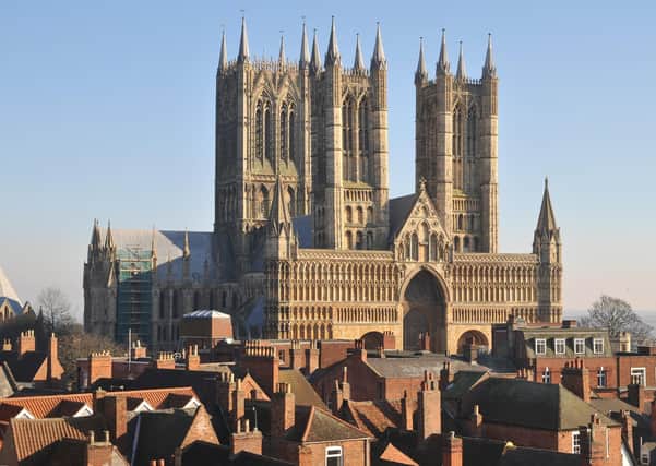 A £970,600 lifeline thrown to support Lincoln Cathedral. EMN-200910-124702001