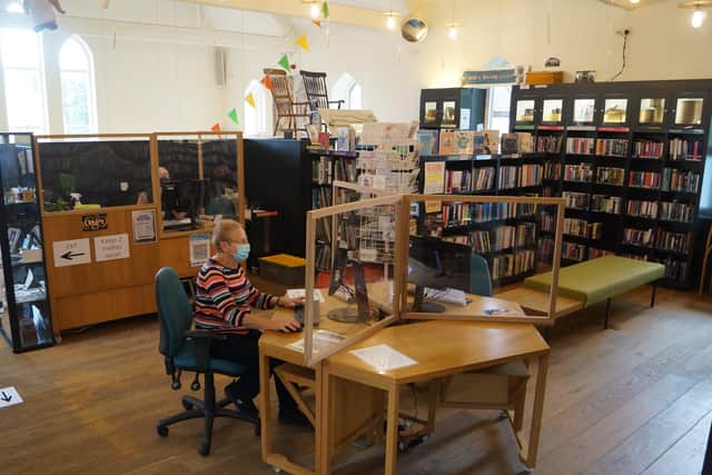Bespoke screens have been added to the library EMN-201013-115952001