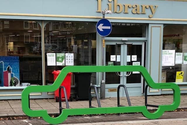 The new pop up bike rack on Market PLace/Eastgate in Sleaford. EMN-201210-123700001