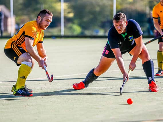 Action from Saturday's derby. Photo: David Dales.
