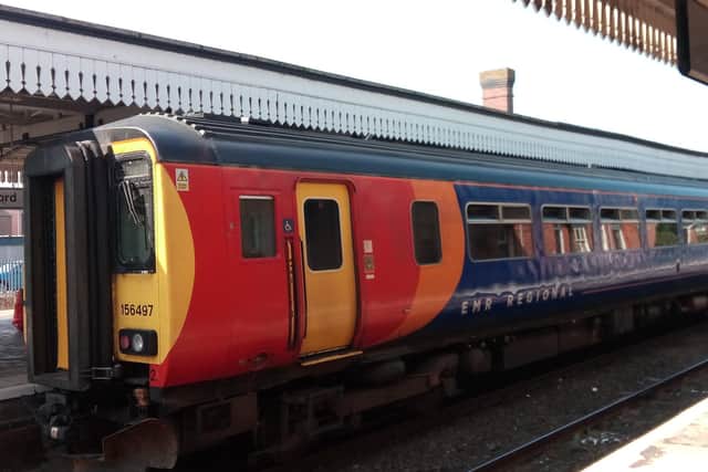 Helping students to get home for Christmas on East Midlands Railway services. EMN-201022-134049001