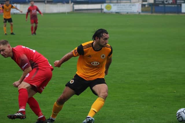 Platt in FA Cup action against AFC Mansfield. Photo: Oliver Atkin