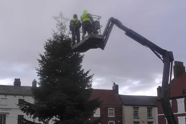 Caistor Christmas tree (photo courtesy of Mike Galligan) EMN-201117-091740001