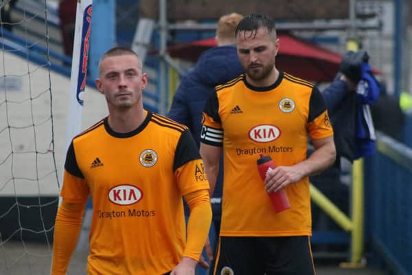 Josh Askew (left) with skipper Luke Shiels. Photo: Oliver Atkin.