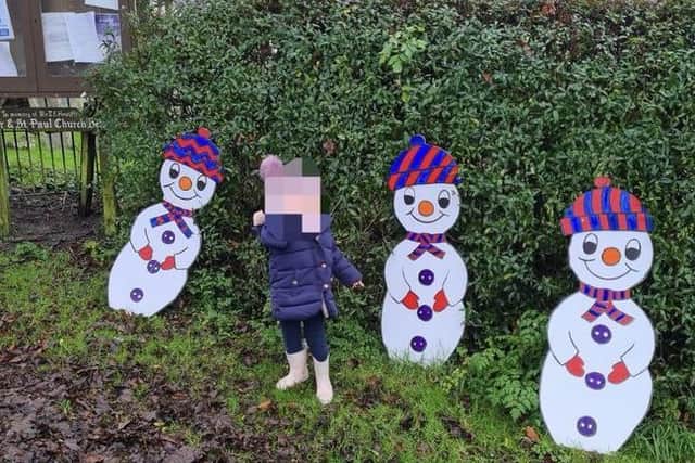 Have you seen these three snowmen? EMN-210501-132408001
