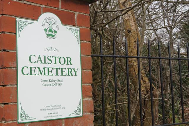 Caistor Cemetery EMN-210126-080957001