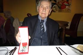 Jeff Palmer with his award