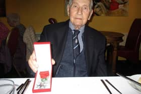 Jeff Palmer with his award.