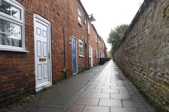 Nags Head Passage, Sleaford EMN-210127-164505001