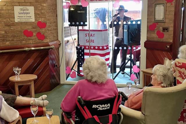 Charlie Sinclair entertained residents from the visitors' pod.