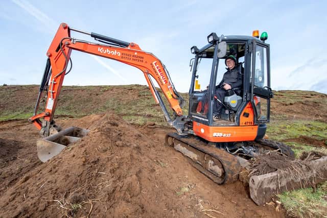 Andrew Nightingale gets to grips with the digger
