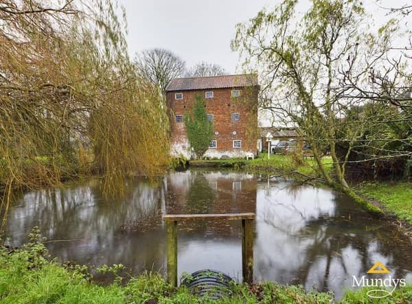 'The Water Mill', Middle Rasen
Photo by Mundys EMN-210503-155505001