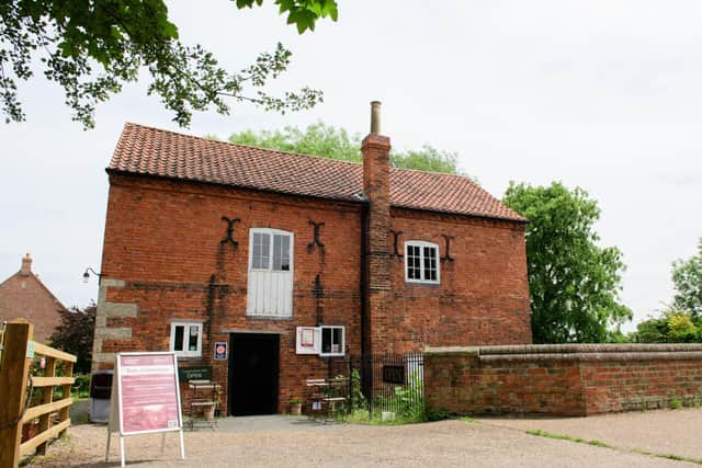 Cogglesford Mill, Sleaford EMN-190128-122928001