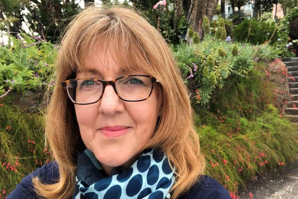 Louise Mumford EMN-210323-161340001