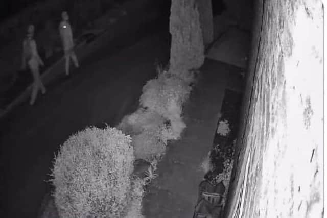 Do you recognise these men? EMN-210804-110545001