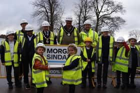 Time capsule burial at Rasen leisure centre EMN-200228-062328001