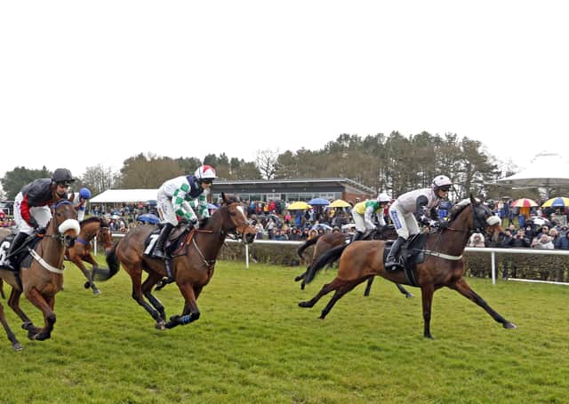 A crowded Market Rasen Racecouse on Boxing Day. Picture: Steven Cargill / Racingfotos.com EMN-200323-123910002
